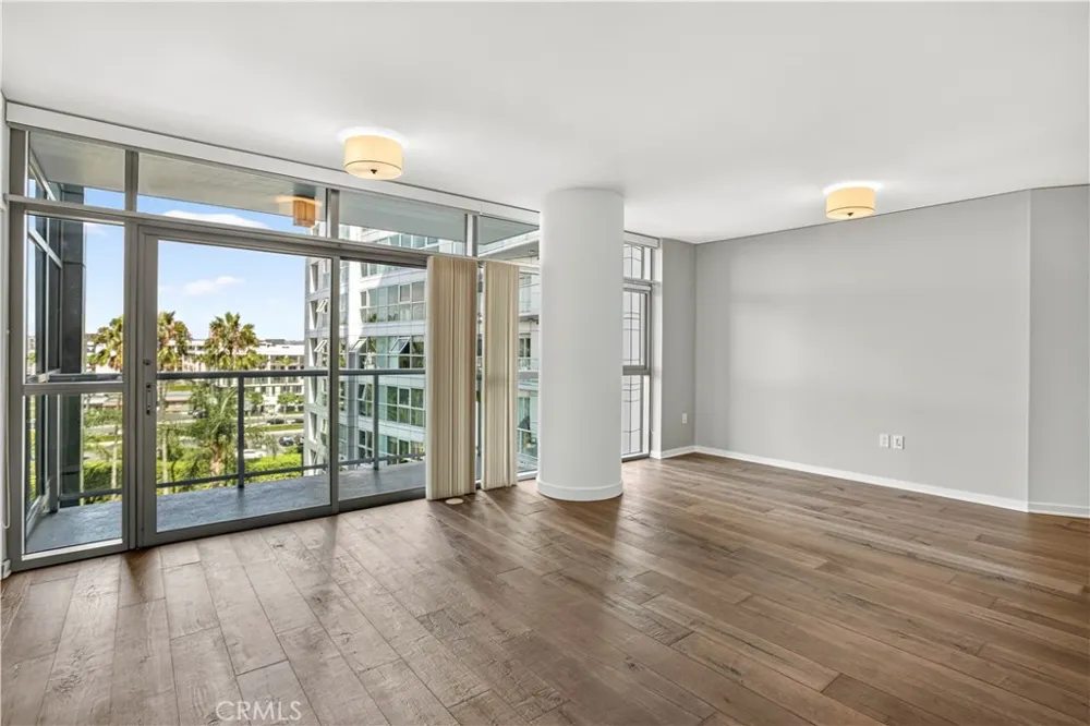 13650 Marina Pointe Drive #609 Marina del Rey, CA 90292