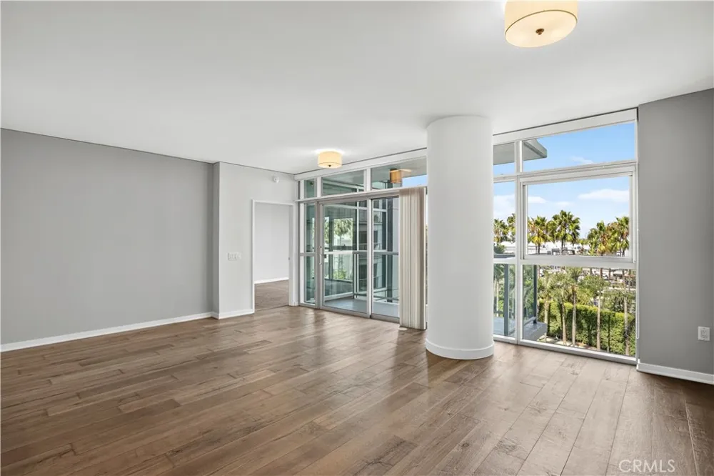 13650 Marina Pointe Drive #609 Marina del Rey, CA 90292