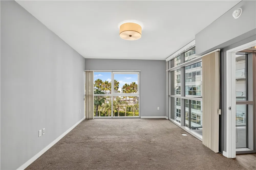 13650 Marina Pointe Drive #609 Marina del Rey, CA 90292
