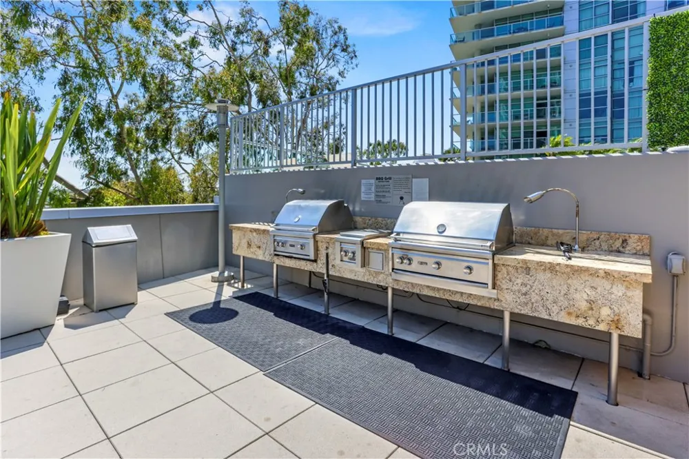 13650 Marina Pointe Drive #609 Marina del Rey, CA 90292