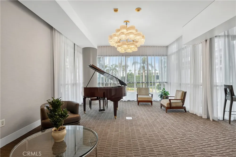 13650 Marina Pointe Drive #609 Marina del Rey, CA 90292
