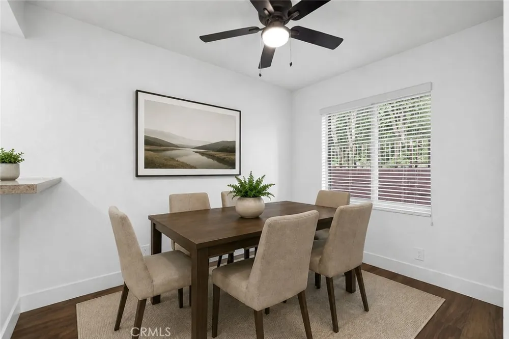 11808 Hamlin Street #3 North Hollywood, CA 91606