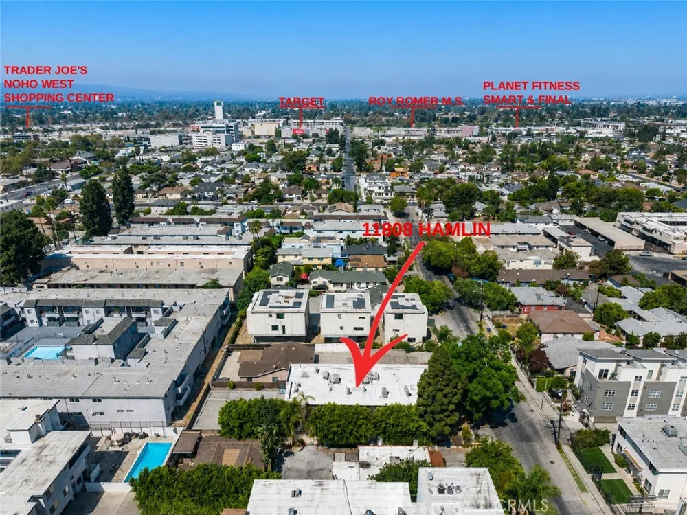 11808 Hamlin Street #3 North Hollywood, CA 91606