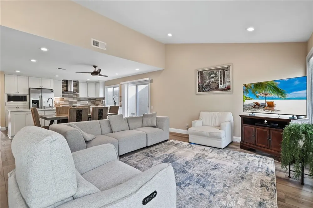 28275 Zurburan Mission Viejo, CA 92692