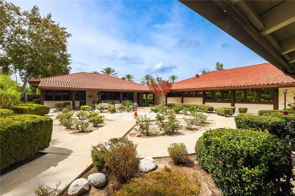 28275 Zurburan Mission Viejo, CA 92692