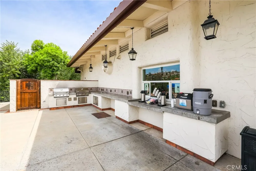 28275 Zurburan Mission Viejo, CA 92692