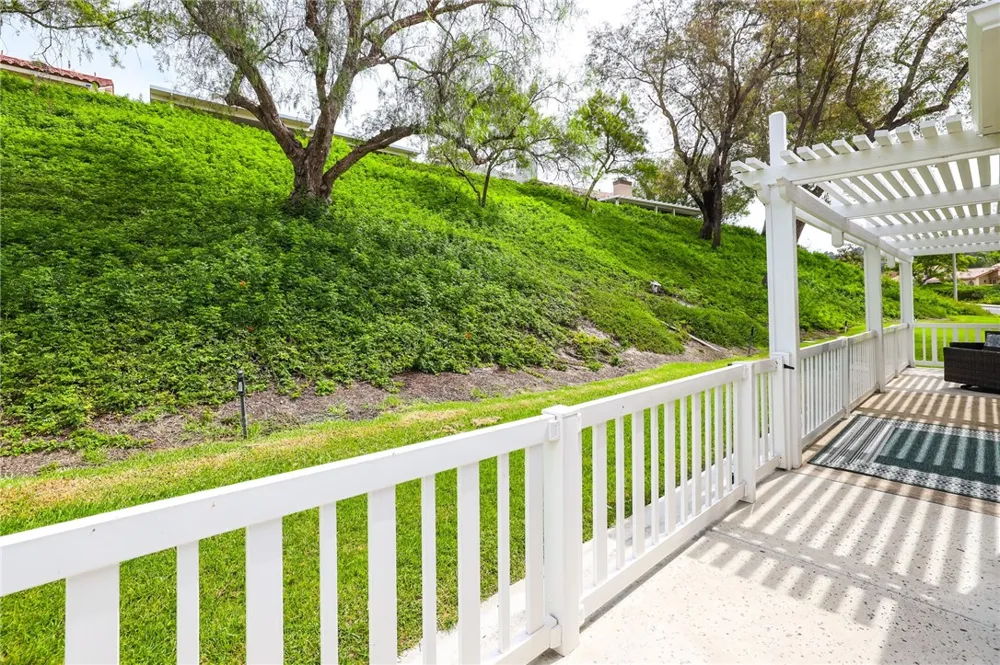 28275 Zurburan Mission Viejo, CA 92692