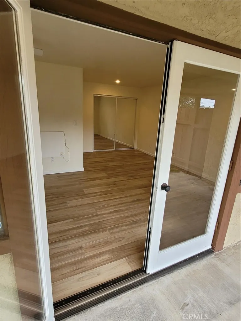 2212 Laurel Newport Beach, CA 92663