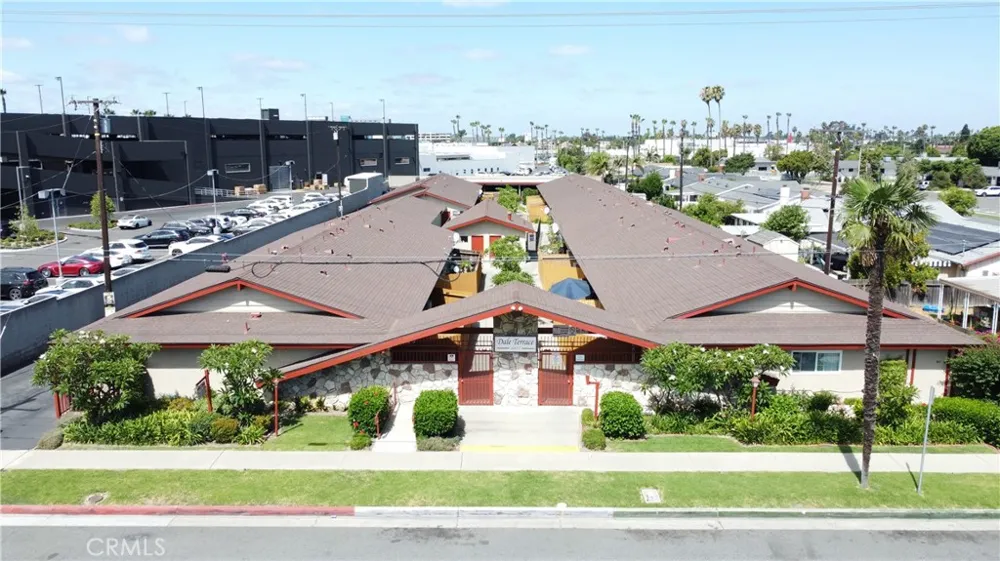 6851 Dale Buena Park, CA 90621