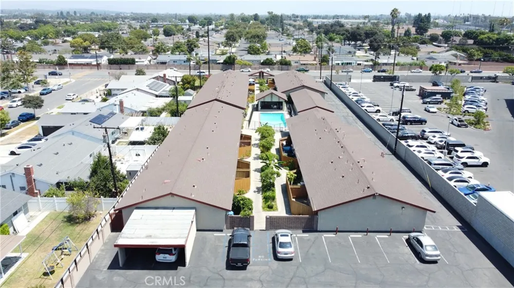 6851 Dale Buena Park, CA 90621