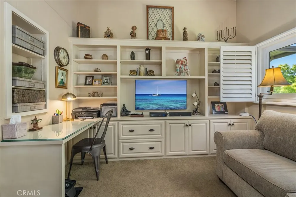 2164 Via Mariposa E #B Laguna Woods, CA 92637