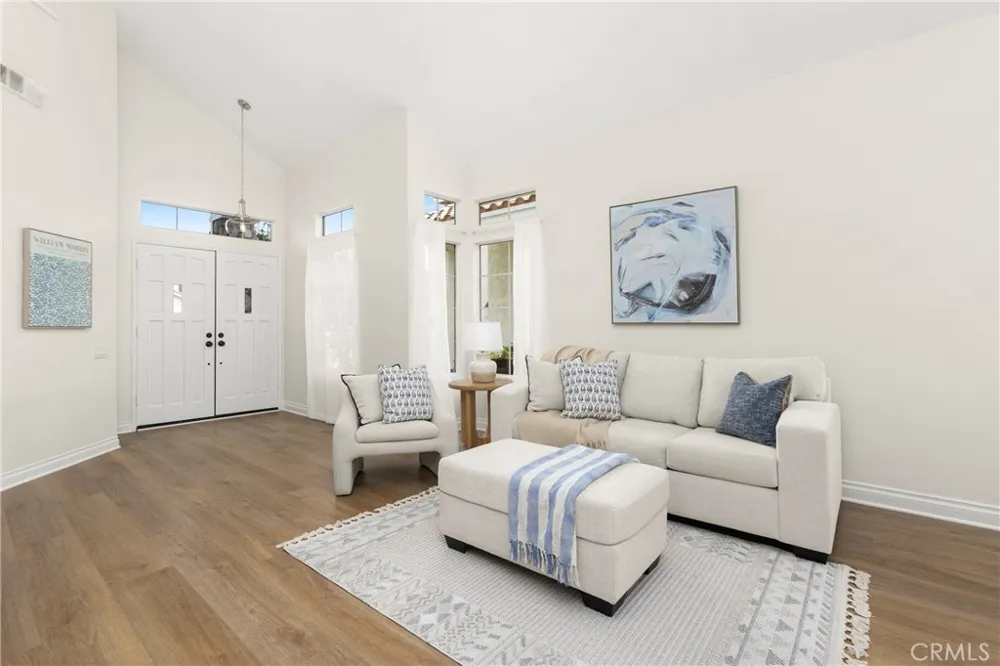 28782 Vista Saddleback Lake Forest, CA 92679