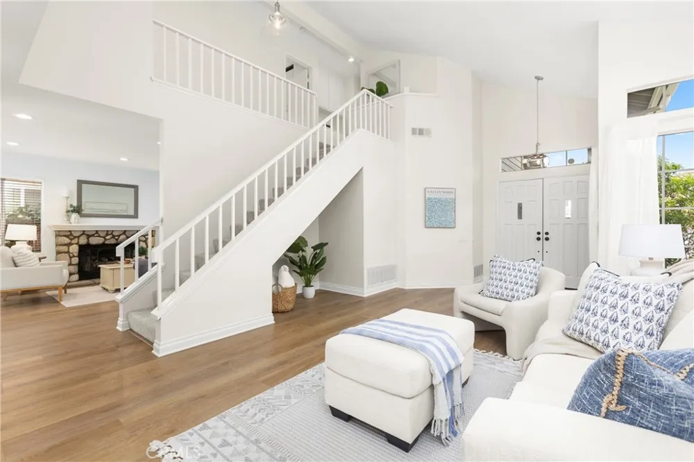 28782 Vista Saddleback Lake Forest, CA 92679