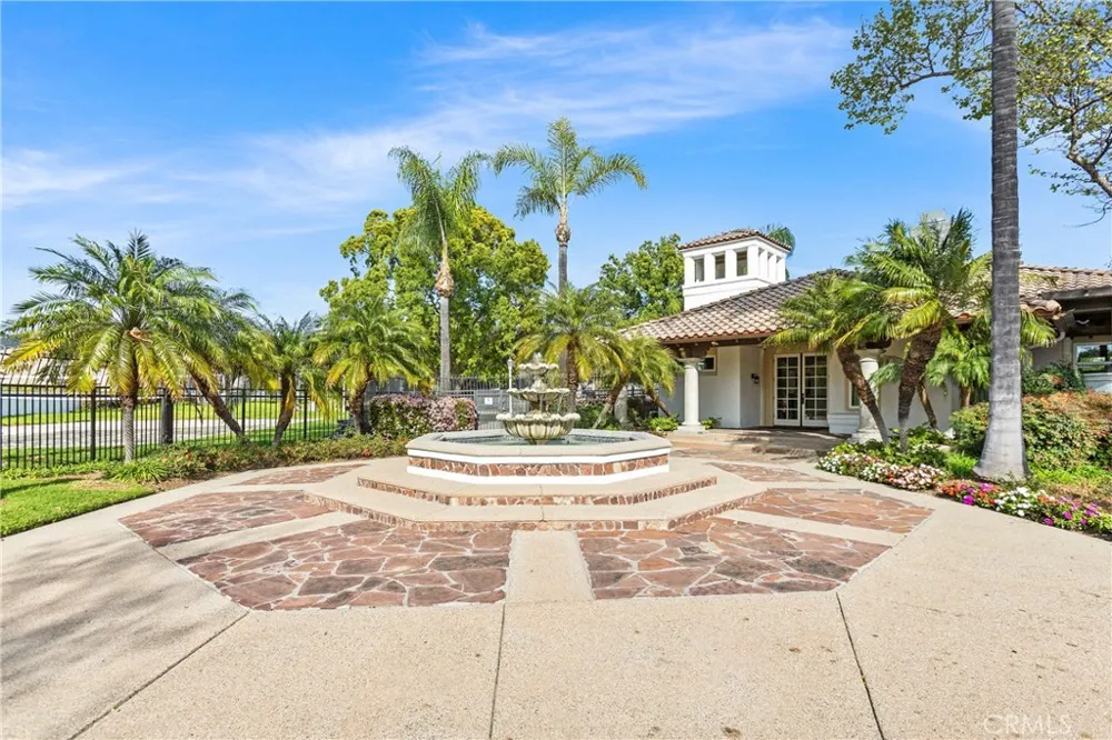 28782 Vista Saddleback Lake Forest, CA 92679