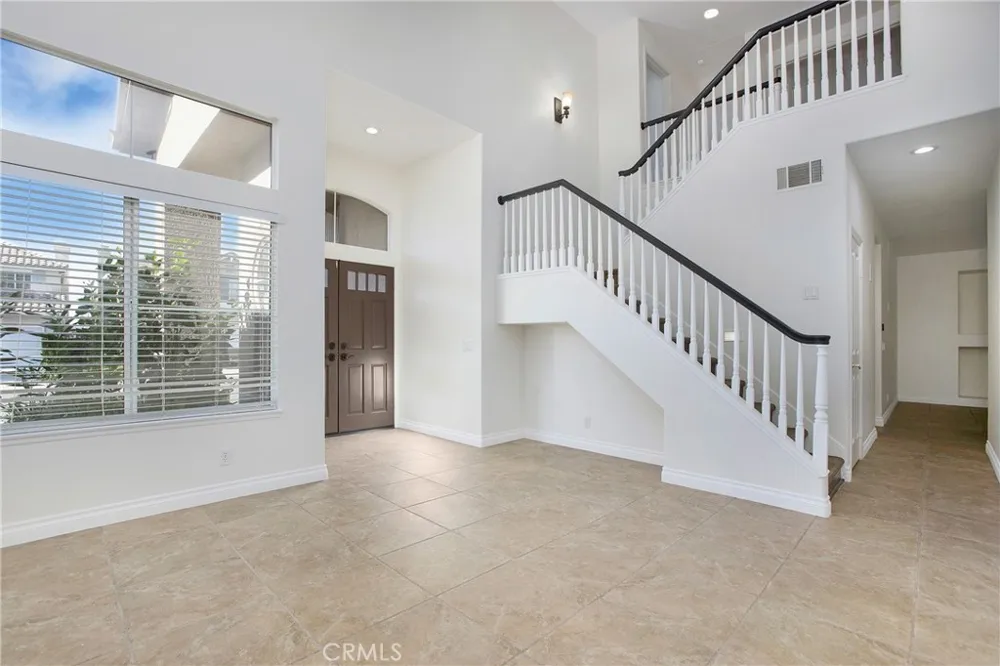16 Parremo Mission Viejo, CA 92692