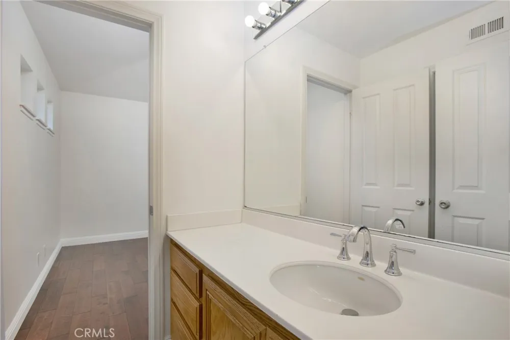 16 Parremo Mission Viejo, CA 92692