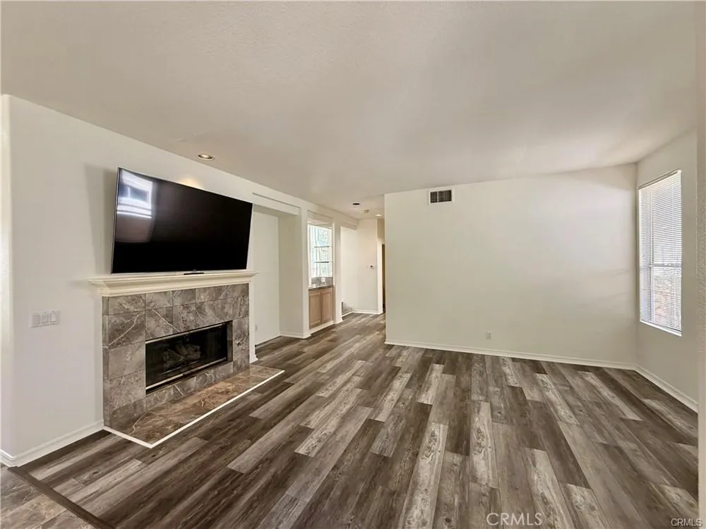 27461 Glenwood Drive Mission Viejo, CA 92692