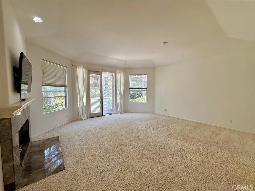 27461 Glenwood Drive Mission Viejo, CA 92692