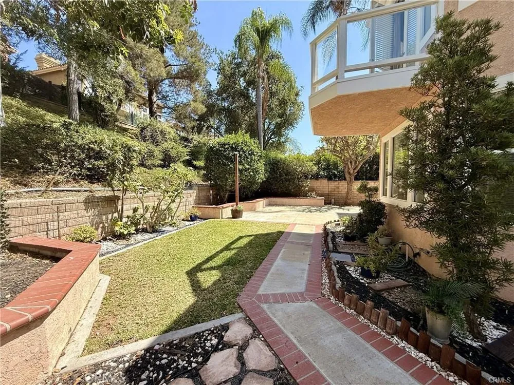 27461 Glenwood Drive Mission Viejo, CA 92692