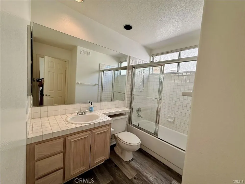 27461 Glenwood Drive Mission Viejo, CA 92692