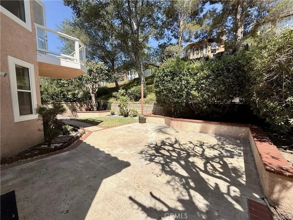 27461 Glenwood Drive Mission Viejo, CA 92692
