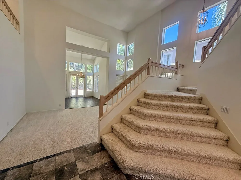 27461 Glenwood Drive Mission Viejo, CA 92692