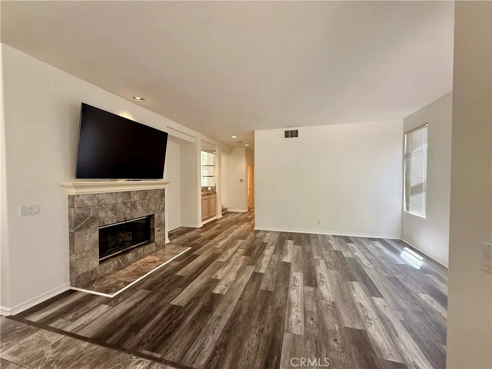 27461 Glenwood Drive Mission Viejo, CA 92692