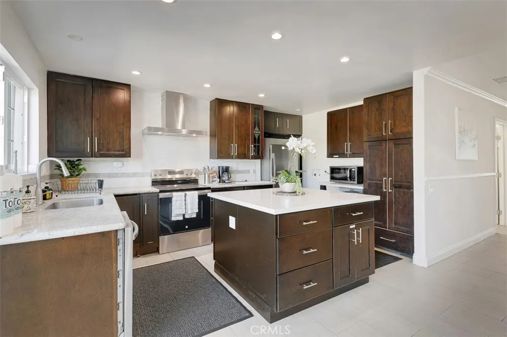 24741 Priscilla Dana Point, CA 92629