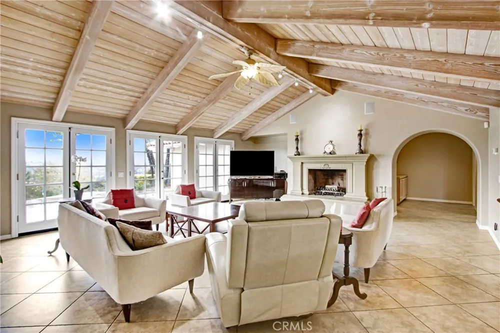 31396 Lake Vista Cir Fallbrook, CA 92003