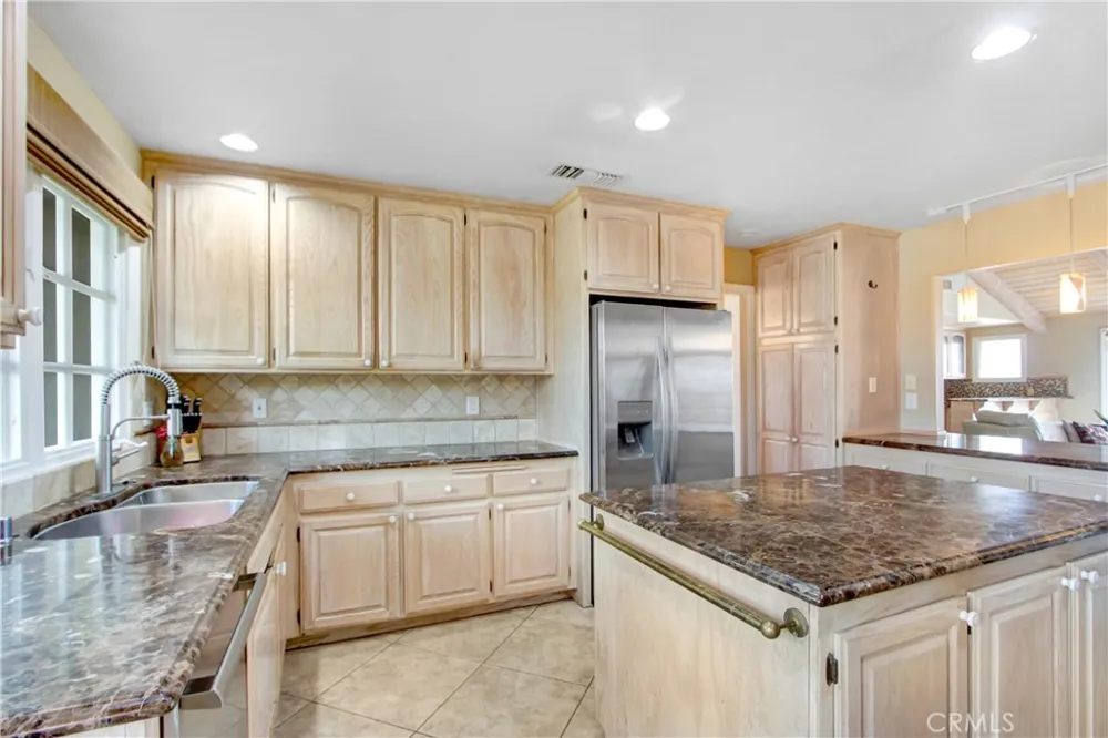 31396 Lake Vista Cir Fallbrook, CA 92003