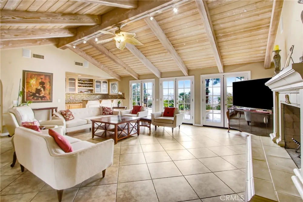 31396 Lake Vista Cir Fallbrook, CA 92003