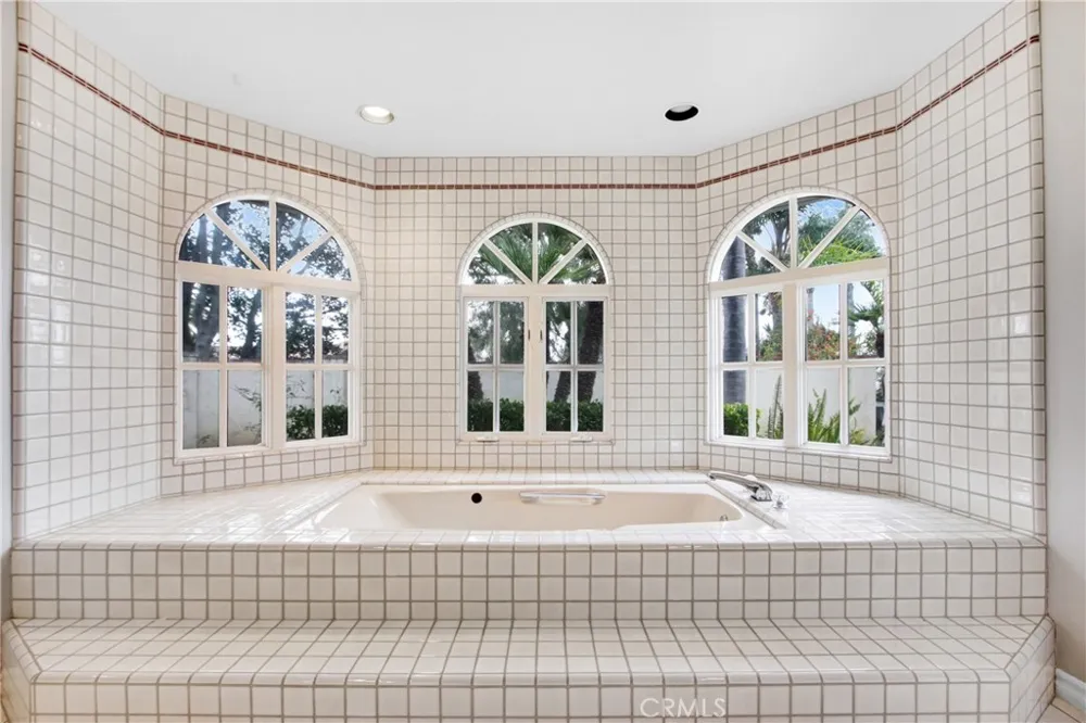 31396 Lake Vista Cir Fallbrook, CA 92003