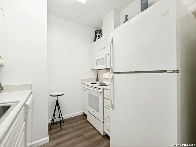 1 Towers Park Ln #205 San Antonio, TX 78209