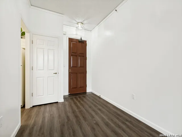 1 Towers Park Ln #205 San Antonio, TX 78209