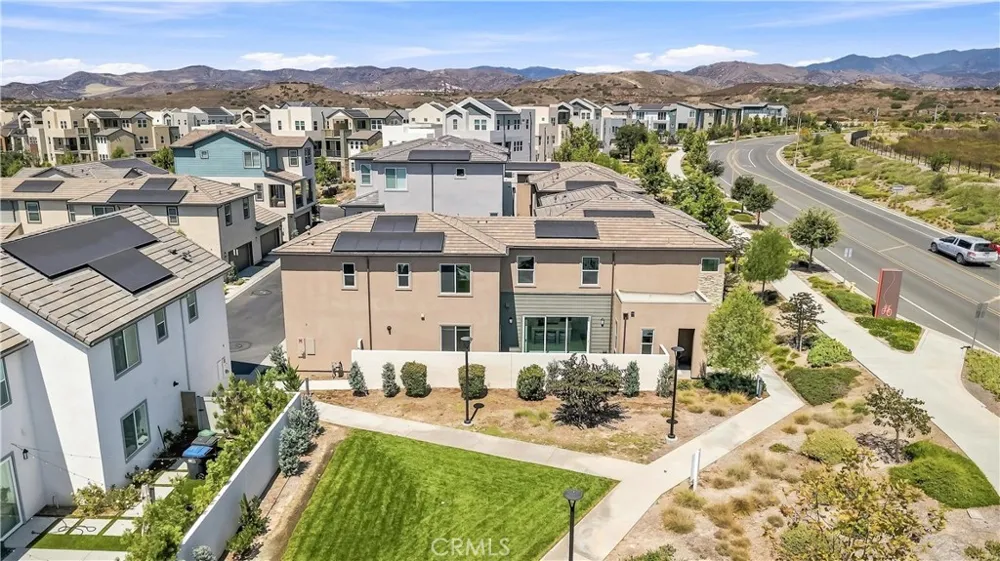 291 Lynx Irvine, CA 92618