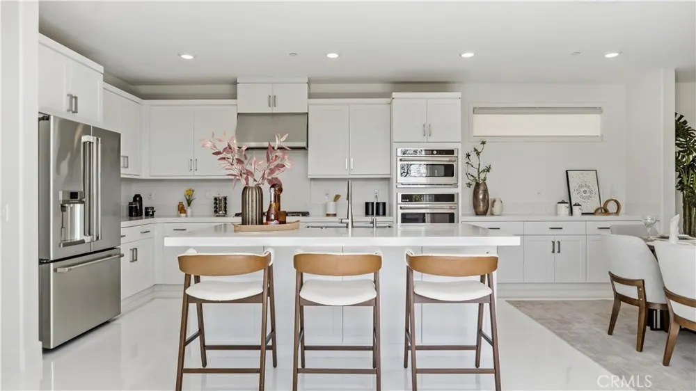 291 Lynx Irvine, CA 92618