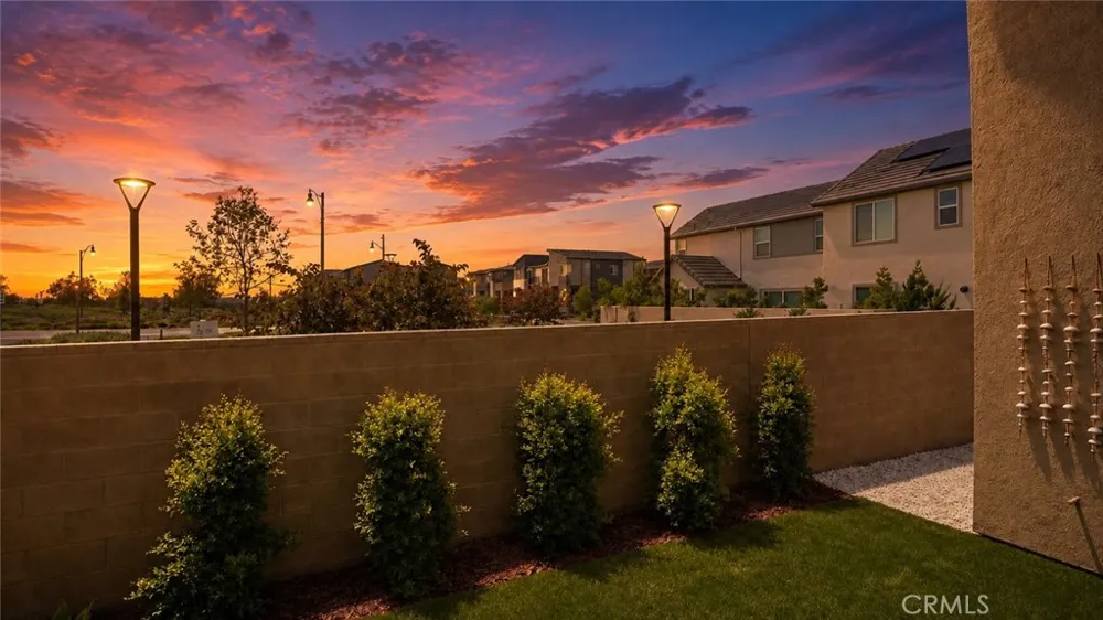 291 Lynx Irvine, CA 92618