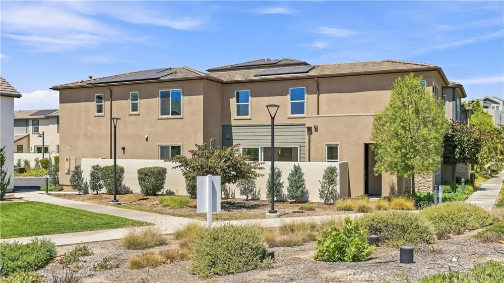 291 Lynx Irvine, CA 92618