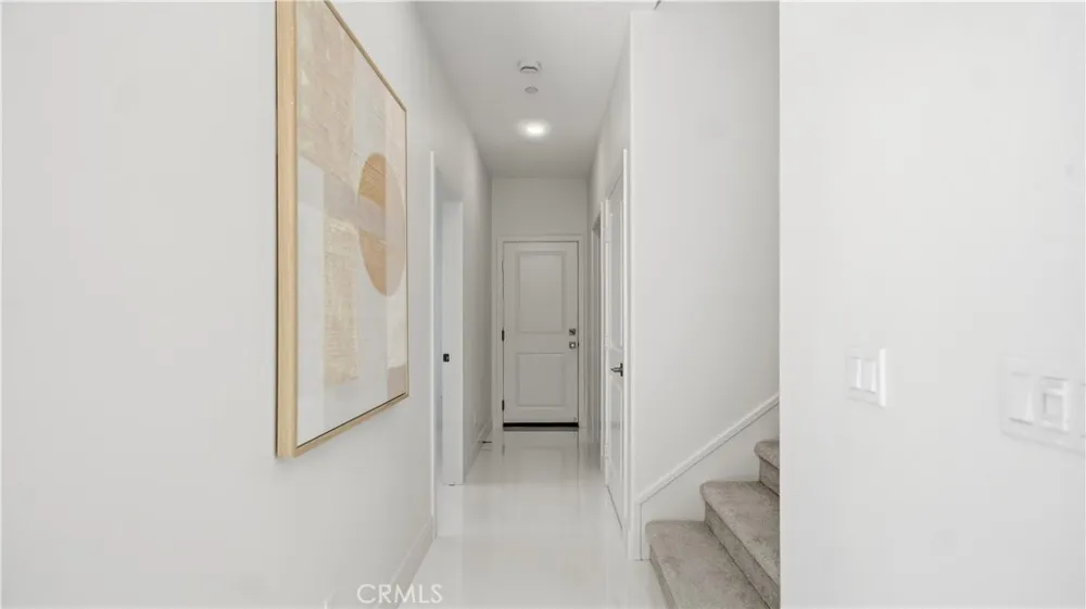 291 Lynx Irvine, CA 92618