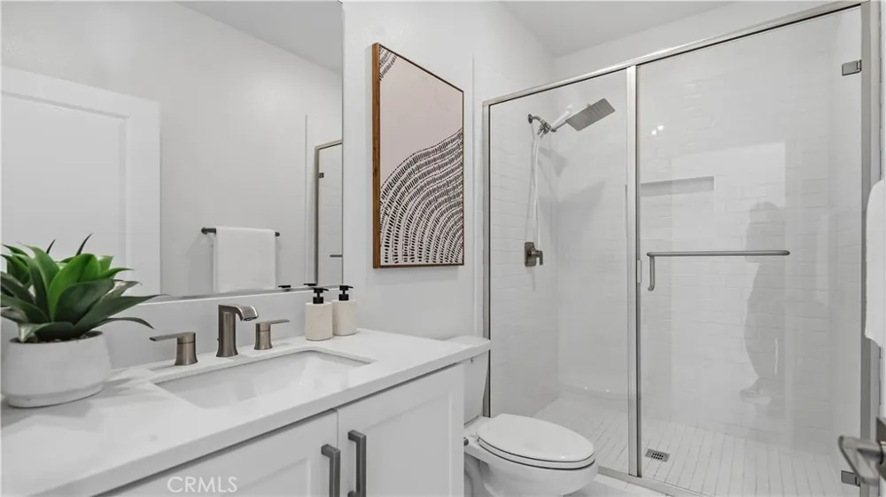 291 Lynx Irvine, CA 92618