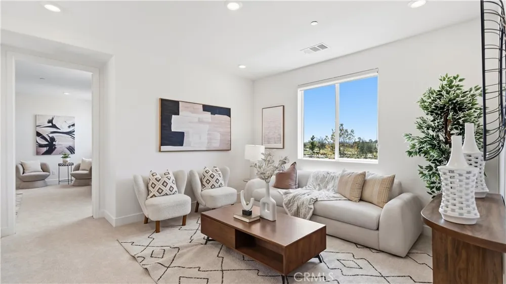 291 Lynx Irvine, CA 92618