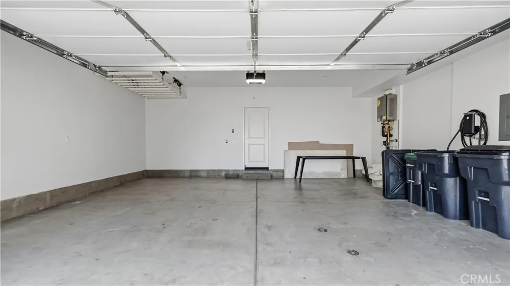 291 Lynx Irvine, CA 92618