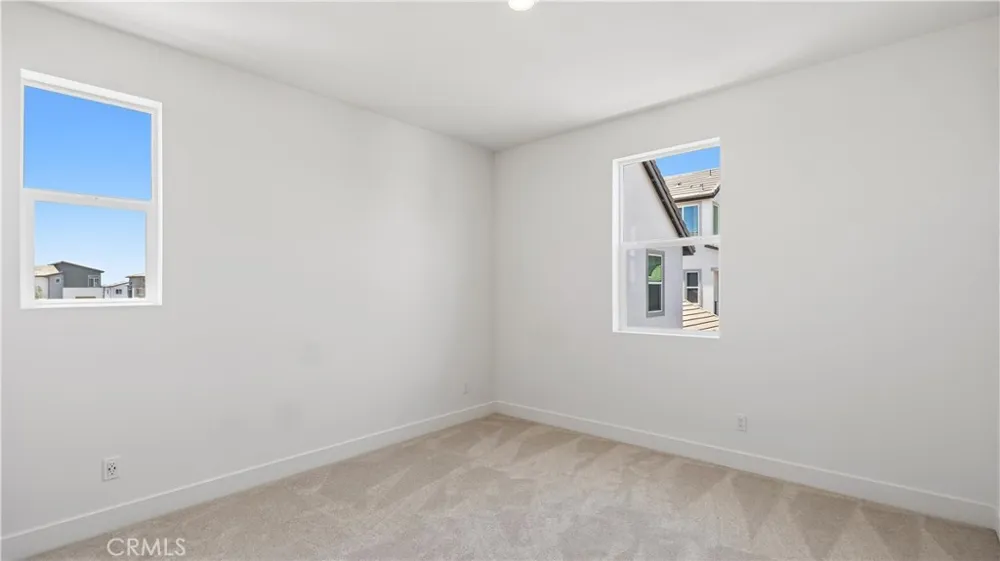 291 Lynx Irvine, CA 92618