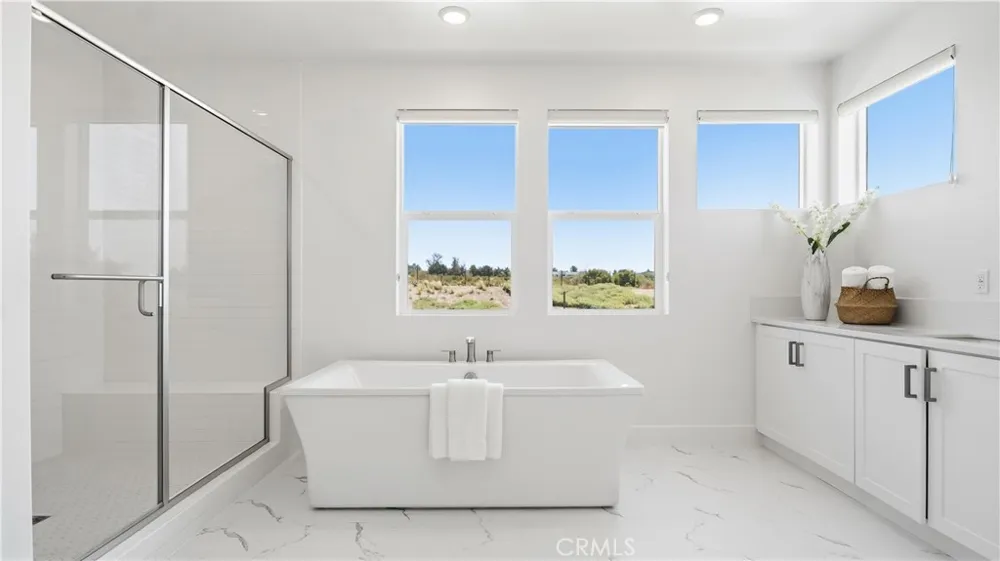 291 Lynx Irvine, CA 92618
