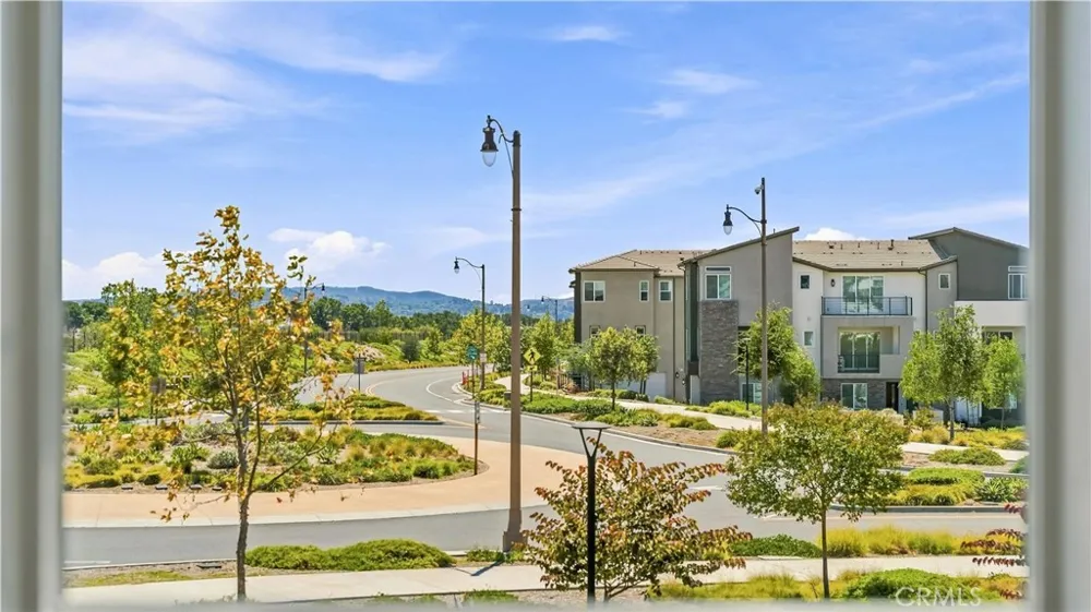 291 Lynx Irvine, CA 92618