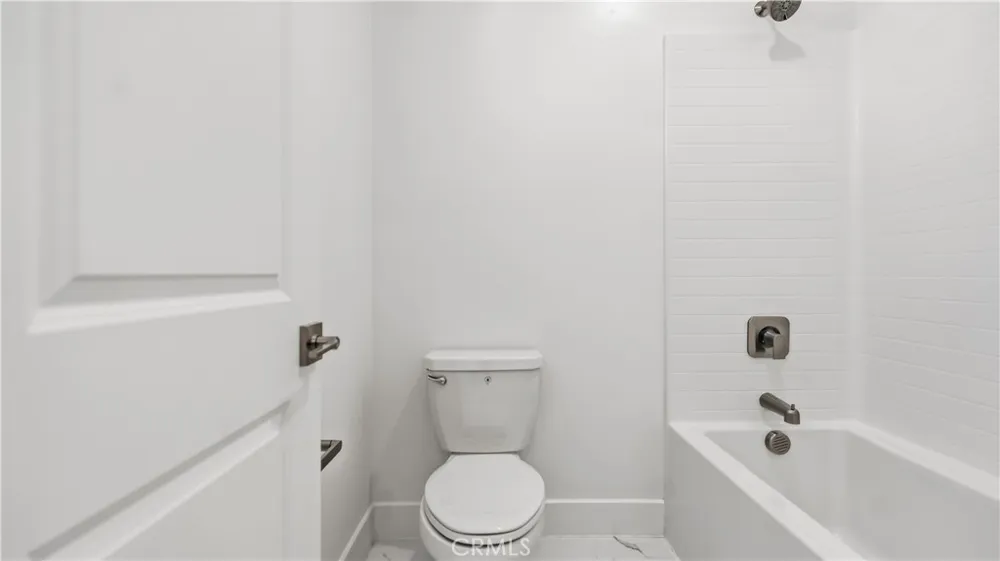 291 Lynx Irvine, CA 92618