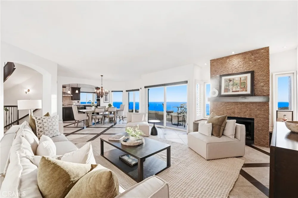 6 Cavalier Laguna Niguel, CA 92677