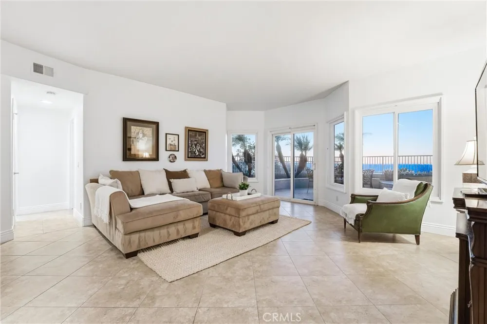 6 Cavalier Laguna Niguel, CA 92677
