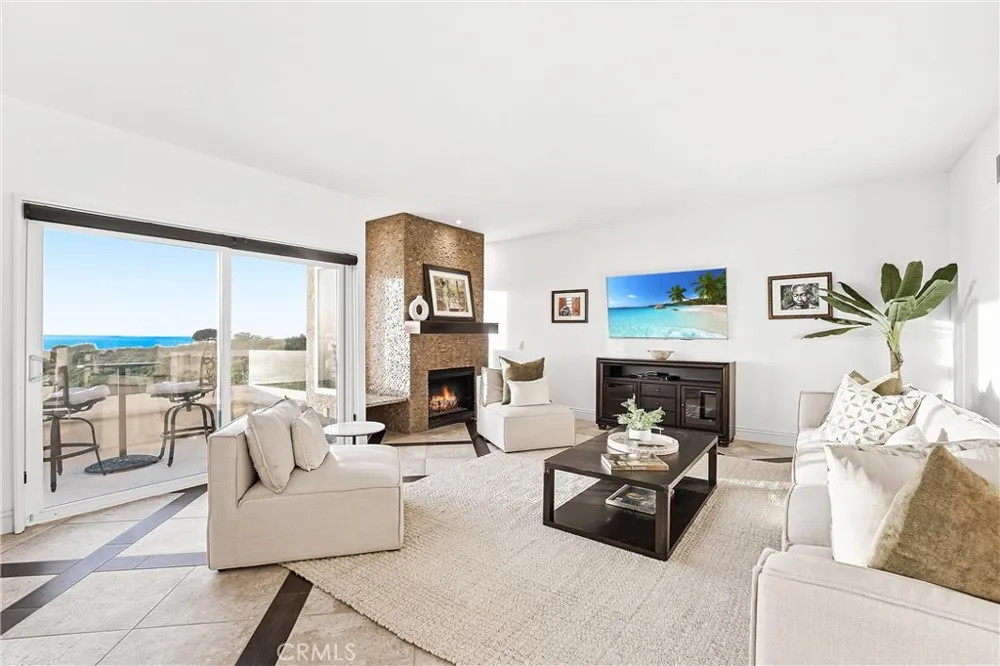6 Cavalier Laguna Niguel, CA 92677