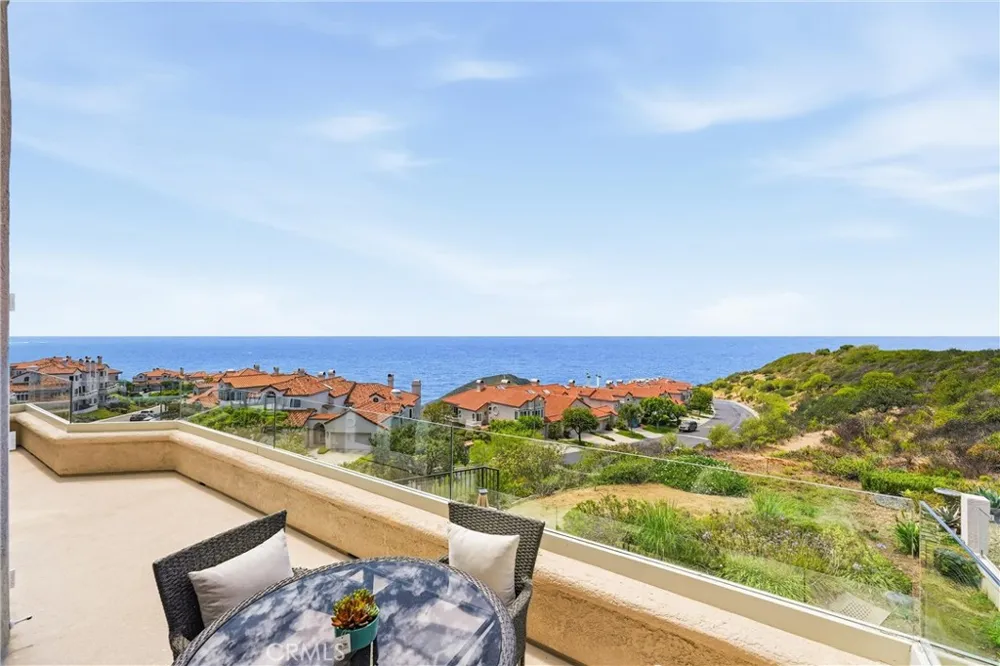 6 Cavalier Laguna Niguel, CA 92677